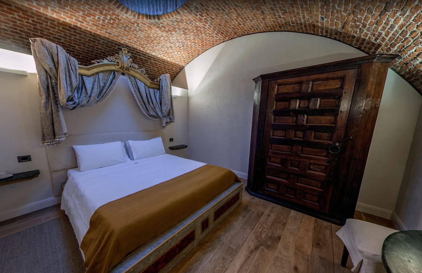 Exclusive Superior Double Room IX · Delser Manor House Verona