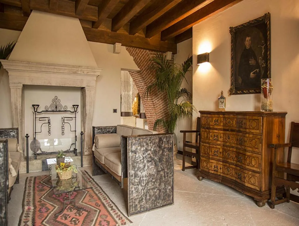 Il salotto della collezione · Delser Verona