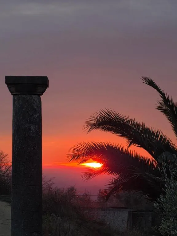 Il tramonto sulla colonna · Delser Verona